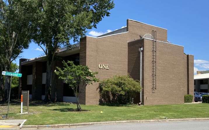 Pictures of Office property located at 1 Innwood Cir, Little Rock, AR 72211 for sales - image #1