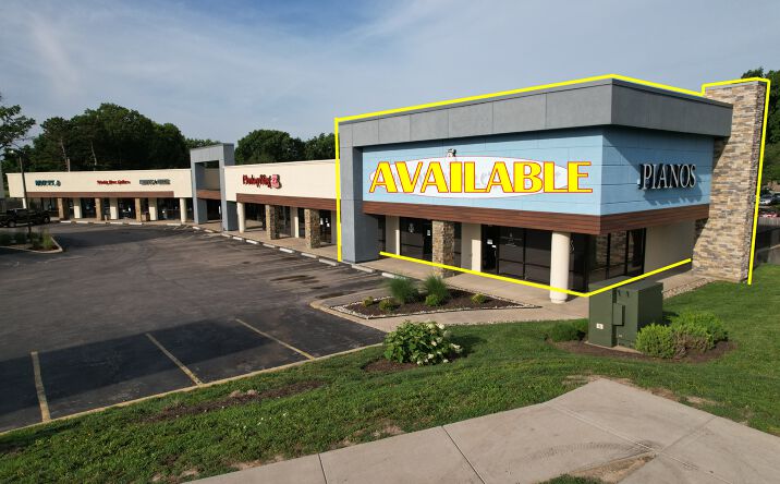 Pictures of Retail property located at 9512 Marshall Drive, Lenexa, KS 66215 for lease - image #1