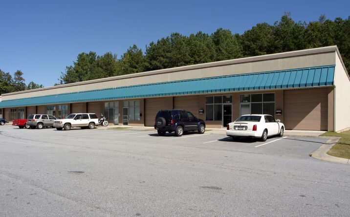 Pictures of Industrial property located at 5493 Westmoreland Plaza, Douglasville, GA 30134 for lease - image #1