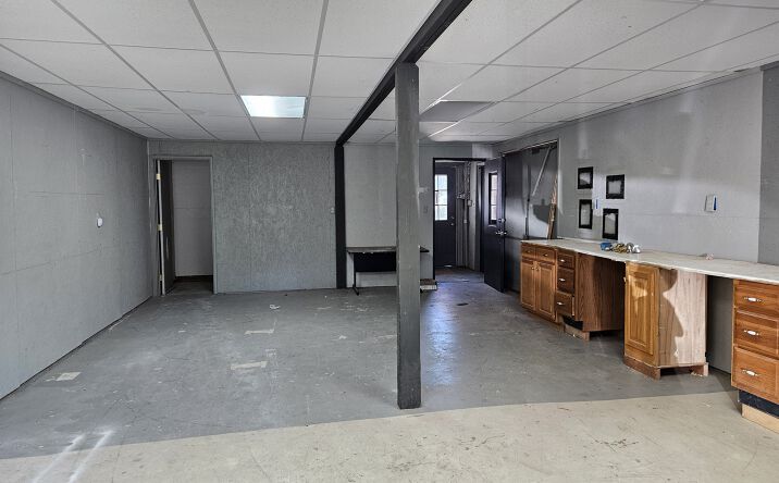 Pictures of Office, Industrial, Special Purpose property located at 169 Johnsonville Rd, Bangor, PA 18013 for lease - image #1