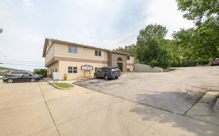 Pictures of Office property located at 1818 W Fulton St, Rapid City, SD 57702 for lease - image #1