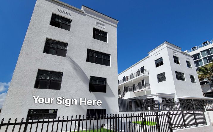 Pictures of Retail property located at 2814 Collins Ave, Miami Beach, FL 33140 for lease - image #1