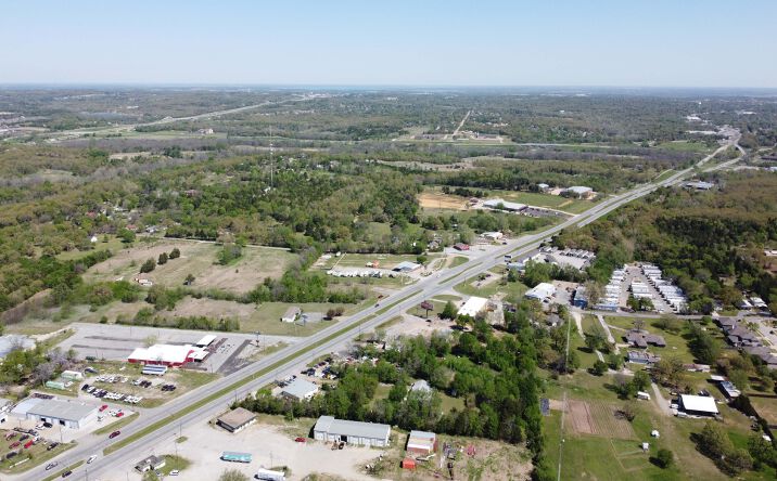 Pictures of Industrial property located at Longhorn Business Park, Denison, TX 75020 for lease - image #1
