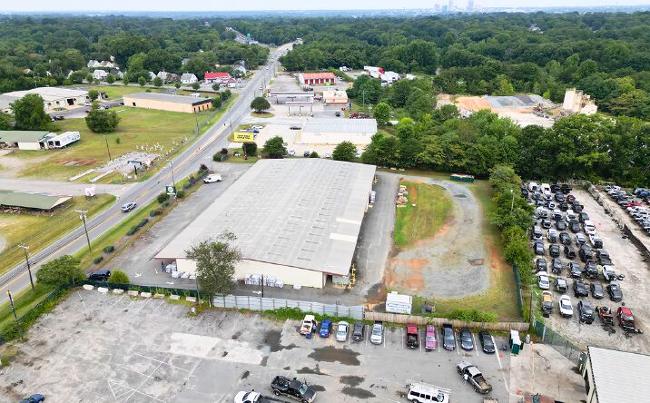 Pictures of Industrial property located at 3425 Thomasville Rd, Winston-Salem, NC 27107 for lease - image #1