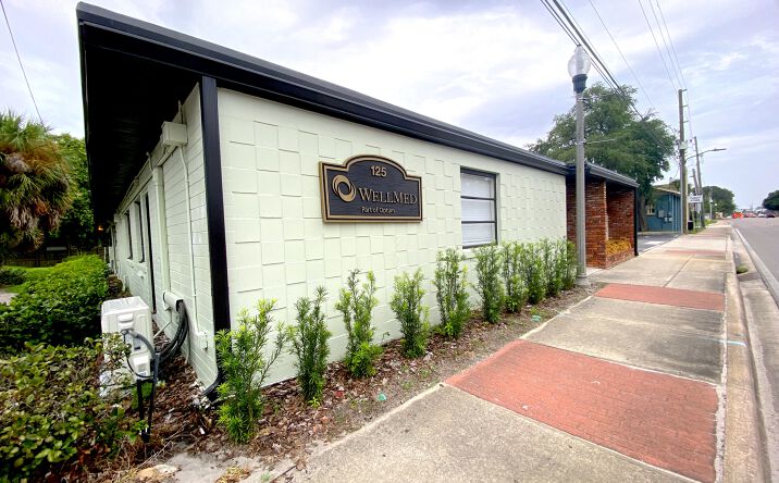 Pictures of Office property located at 125 S Park Ave, Apopka, FL 32703 for lease - image #1