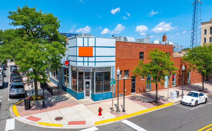Pictures of Retail property located at 419 S Main St, Royal Oak, MI 48067 for lease - image #1