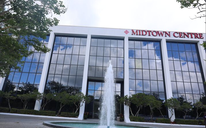 Pictures of Office property located at 4417 Beach Blvd, Jacksonville, FL 32207 for lease - image #1