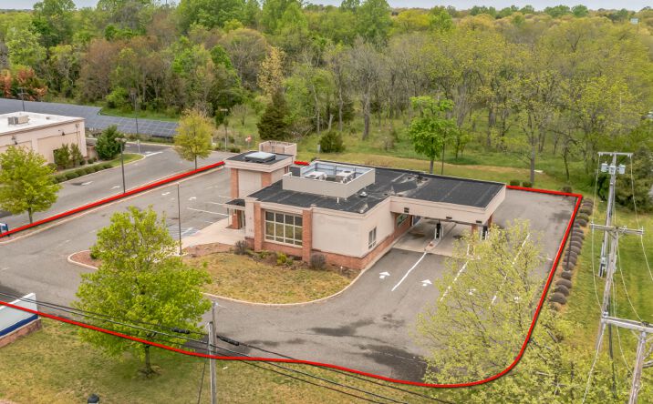 Pictures of Retail, Office, Restaurant property located at 1234 W Landis Ave, Vineland, NJ 08360 for lease - image #1