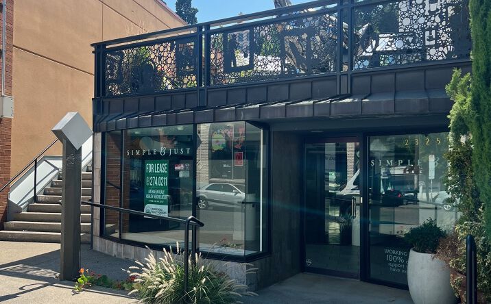 Pictures of Retail property located at 2325 NW Westover Rd, Portland, OR 97210 for lease - image #1