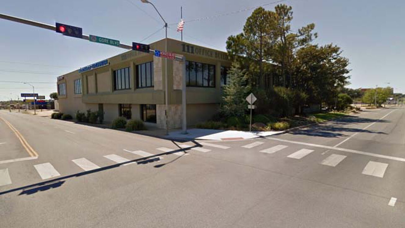 1 SW 11th St, Lawton, OK 73501 Office Space for Lease 111 Office