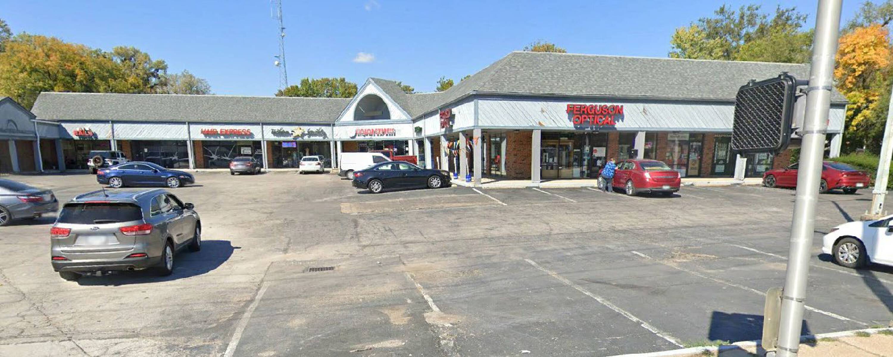 7025 Howdershell, Hazelwood, MO 63042 | Crexi.com