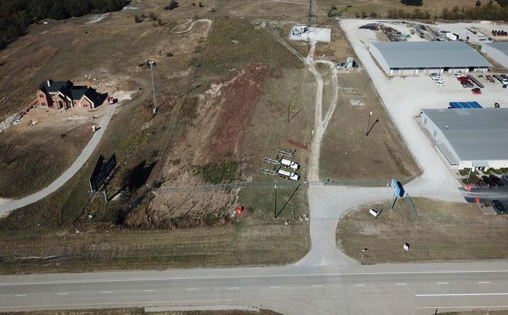 Pictures of Land property located at 2045 US-380, Decatur, TX 76234 for lease - image #1