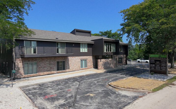 Pictures of Office property located at 7124 Windsor Lake Pkwy, Loves Park, IL 61111 for lease - image #1