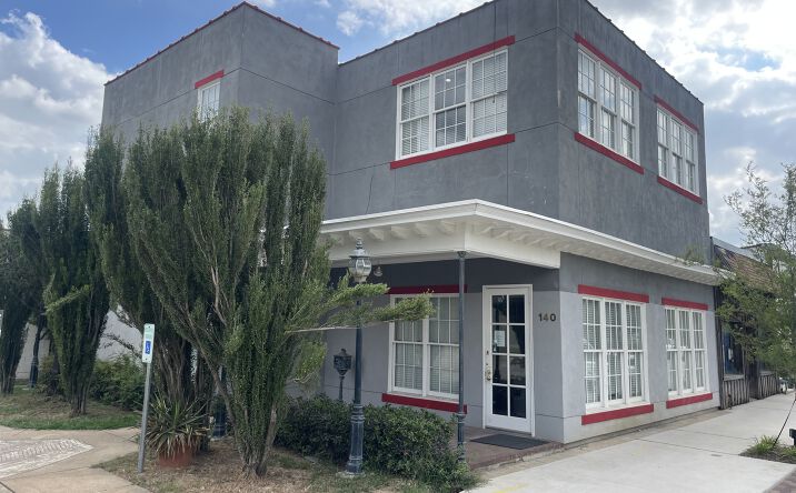 Pictures of Retail, Office property located at 140 E Irving Blvd, Irving, TX 75060 for lease - image #1