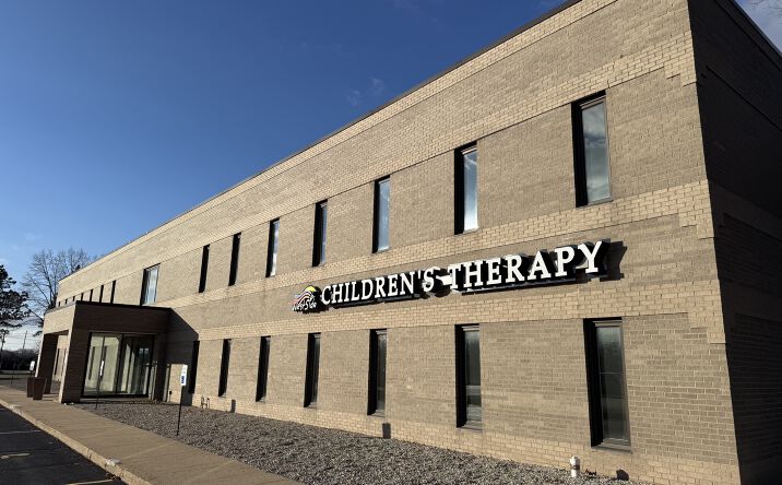 Pictures of Office property located at 1752 Windsor Rd, Loves Park, IL 61111 for lease - image \#1