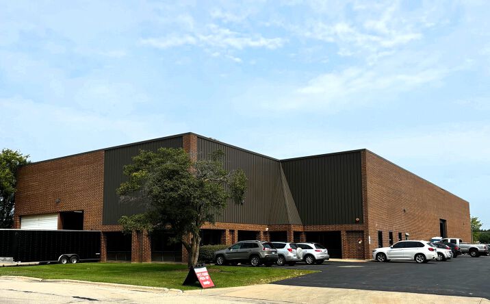 1424 Armour Blvd, Mundelein, IL 60060 | Crexi.com