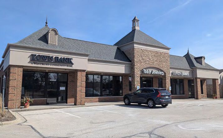 Pictures of Retail property located at 10800 N Port Washington Rd, Mequon, WI 53092 for lease - image #1