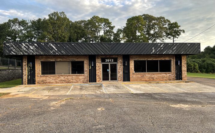 Pictures of Retail, Office, Industrial property located at 3912 Cottage Hill Rd, Mobile, AL 36609 for lease - image #1