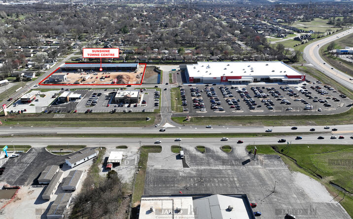 Pictures of Retail property located at 3400 W Sunshine St, Springfield, MO 65807 for lease - image #1