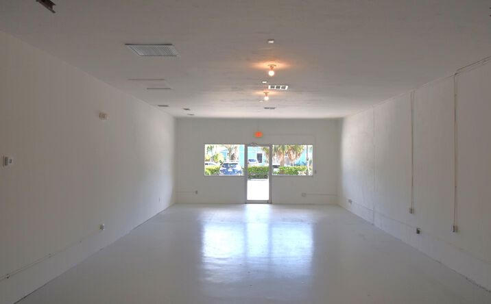 Pictures of Retail property located at 212 Hibiscus Street, Jupiter, FL 33458 for lease - image #1