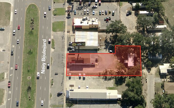 Pictures of Retail property located at 789 N Navy Blvd, Pensacola, FL 32507 for lease - image #1