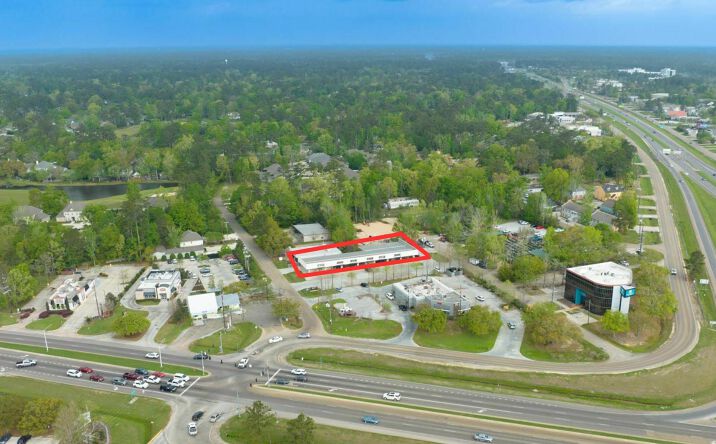 Pictures of Retail property located at 2201 11th St, Mandeville, LA 70471 for lease - image #1