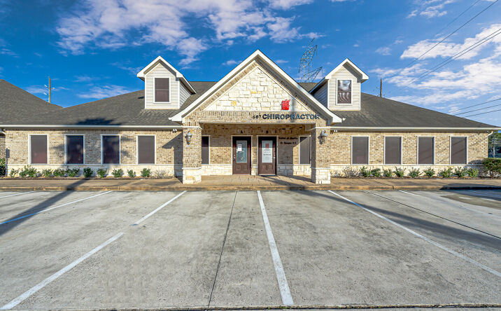 Pictures of Office property located at 607 Park Grove Dr, Katy, TX 77450 for lease - image \#1