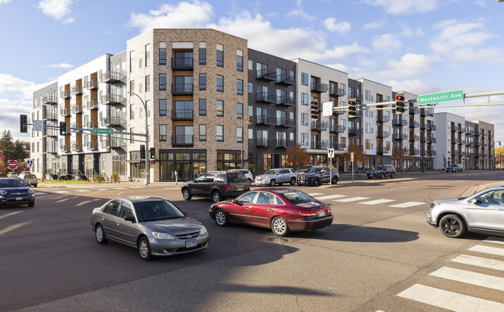 Pictures of Retail, Office property located at 1571 S Robert St, West St Paul, MN 55118 for lease - image #1
