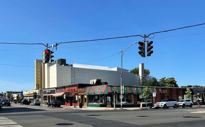 Pictures of Retail, Restaurant property located at 28-30 N Park Ave, Rockville Centre, NY 11570 for sales - image #1