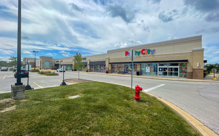 Pictures of Retail property located at 11337 Lincoln Hwy, Mokena, IL 60448 for lease - image #1