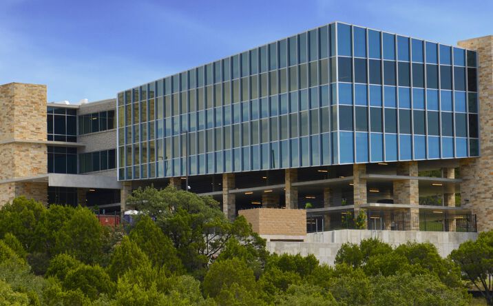 Pictures of Retail property located at 6001 Bold Ruler Way, Austin, TX 78746 for lease - image #1