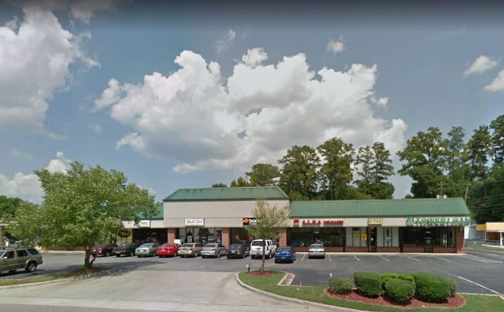Pictures of Retail property located at 1113 Perry Hill Rd, Montgomery, AL 36109 for lease - image #1