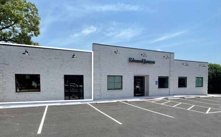 Pictures of Office property located at 306 N Bridge St, Bedford, VA 24523 for lease - image #1
