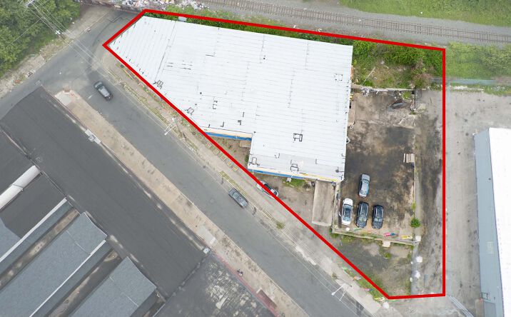 Pictures of Industrial property located at 3325 North 9th Street, Philadelphia, PA 19140 for lease - image #1