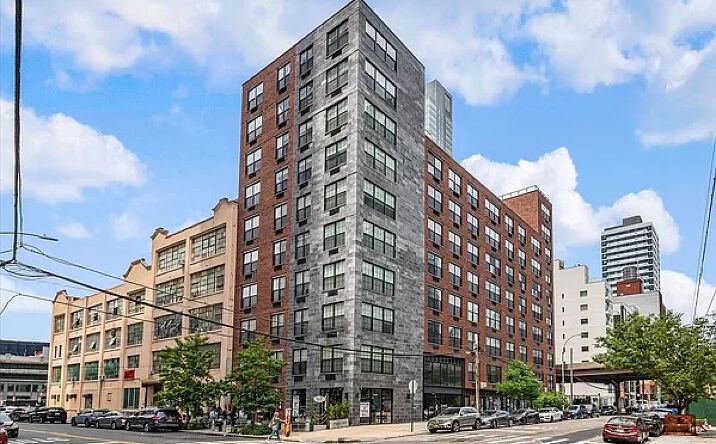 Pictures of Retail, Restaurant property located at 42-60 Crescent St, Queens, NY 11101 for lease - image #1