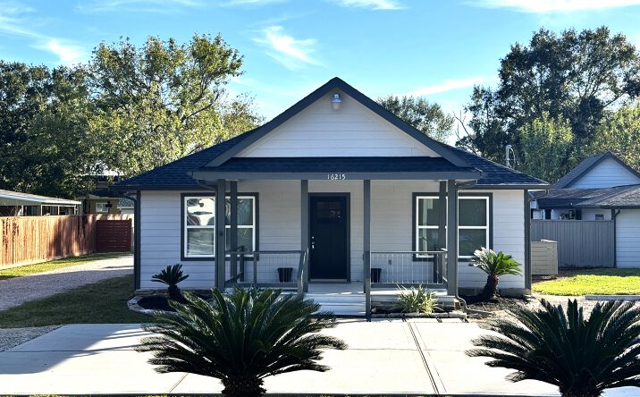 Pictures of Office property located at 16215 Prairie Lea St, Cypress, TX 77429 for lease - image #1