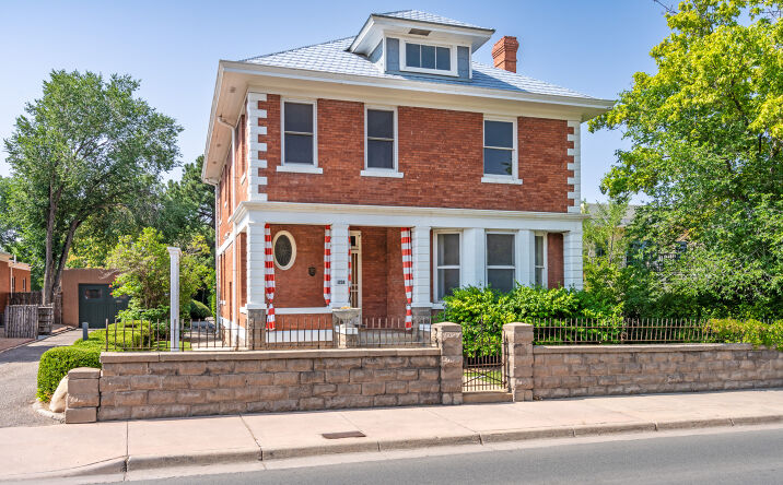 Pictures of Retail, Office property located at 1233 Paseo De Peralta, Santa Fe, NM 87505 for lease - image #1