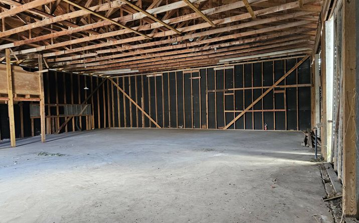 Pictures of Retail, Restaurant property located at 105 N Sheppard St, Round Rock, TX 78664 for lease - image #1