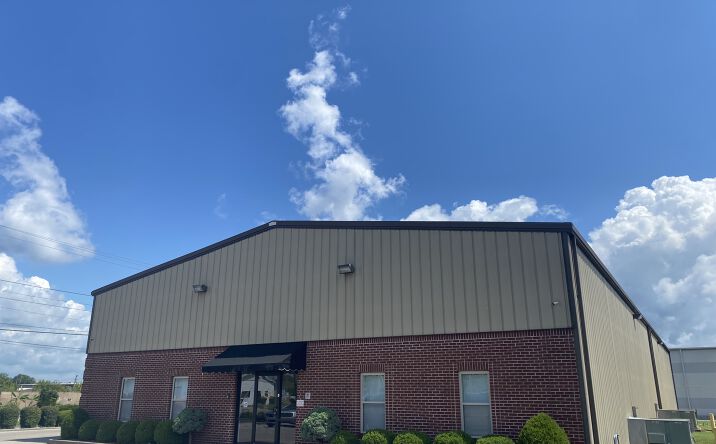 Pictures of Industrial property located at 2400 Grimes Ave, Owensboro, KY 42303 for lease - image #1