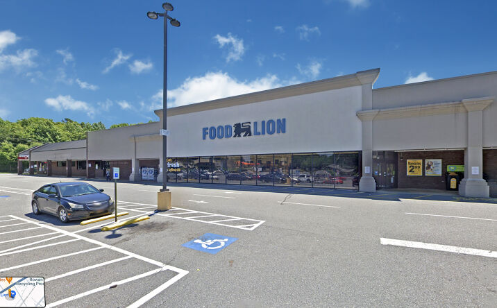 Pictures of Retail property located at 313 Salisbury Ave, Spencer, NC 28159 for lease - image #1