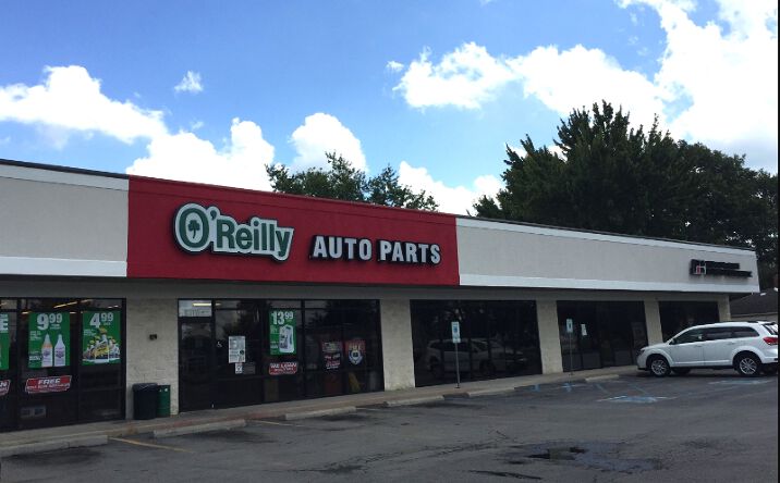 Pictures of Retail property located at 1111 N Park Ave, Alexandria, IN 46001 for lease - image #1