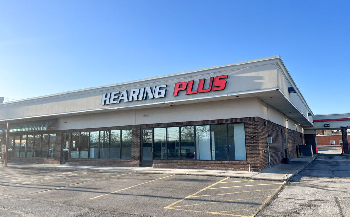 Pictures of Retail property located at 1396 SOM Center Road, Mayfield Heights, OH 44124 for lease - image #1