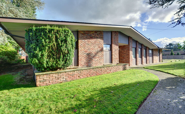 Pictures of Office property located at 403 S Granite Ave, Granite Falls, WA 98252 for lease - image #1