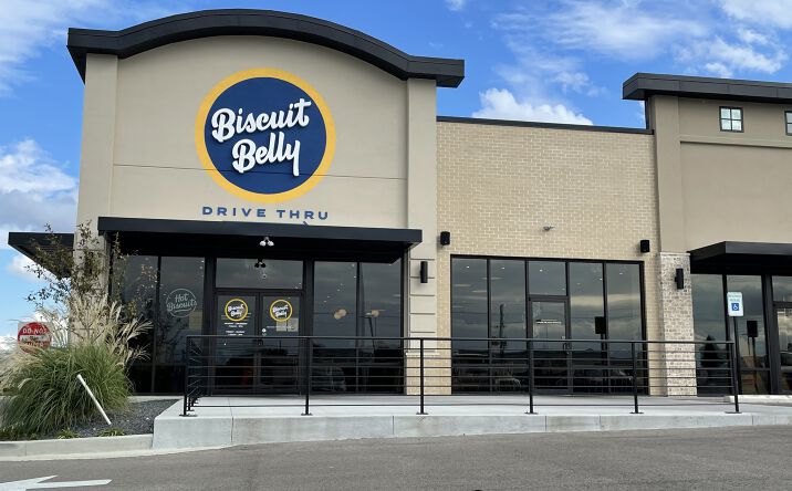 Pictures of Retail property located at 945 N Burkhardt Rd, Evansville, IN 47715 for lease - image #1