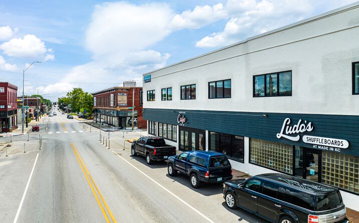 Pictures of Retail, Office property located at 325 E 31st St, KCMO, MO 64108 for lease - image #1
