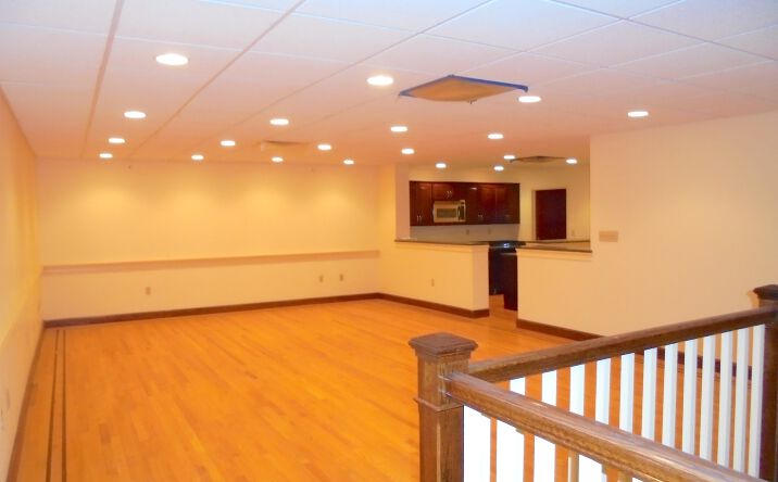 Pictures of Office property located at 256 Main St, East Windsor, CT 06088 for lease - image #1