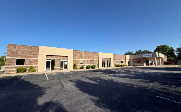 Pictures of Office property located at 1701 S Enterprise Ave, Springfield, MO 65804 for lease - image #1