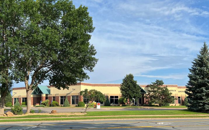 Pictures of Office property located at 3500 Willow Lake Blvd, Vadnais Heights, MN 55110 for lease - image #1