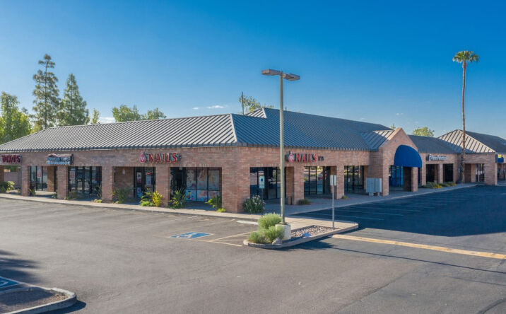 Pictures of Retail property located at 1235 S Gilbert Rd, Mesa, AZ 85204 for lease - image #1
