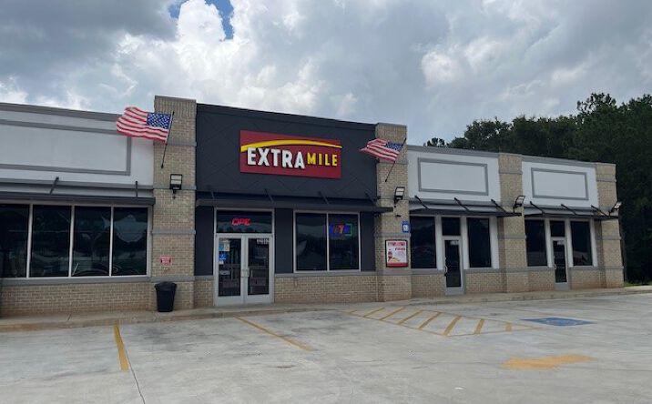 Pictures of Retail property located at 2062 Watson Blvd, Warner Robins, GA 31093 for lease - image #1